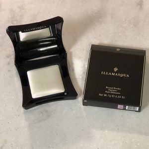 NWT Illamasqua Beyond Highlighting Powder in Daze